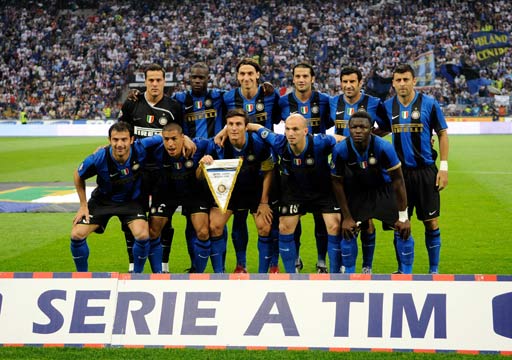 官方：穆尔豪斯与曼联续约3年，并租借加盟莱顿东方