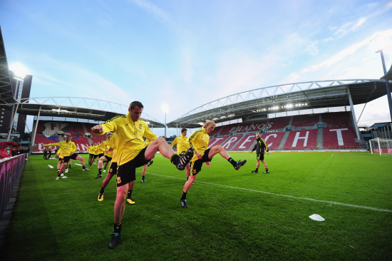 （粤港澳全运会）四川队选手王雅繁／蒋欣玗获网球女子双打冠军