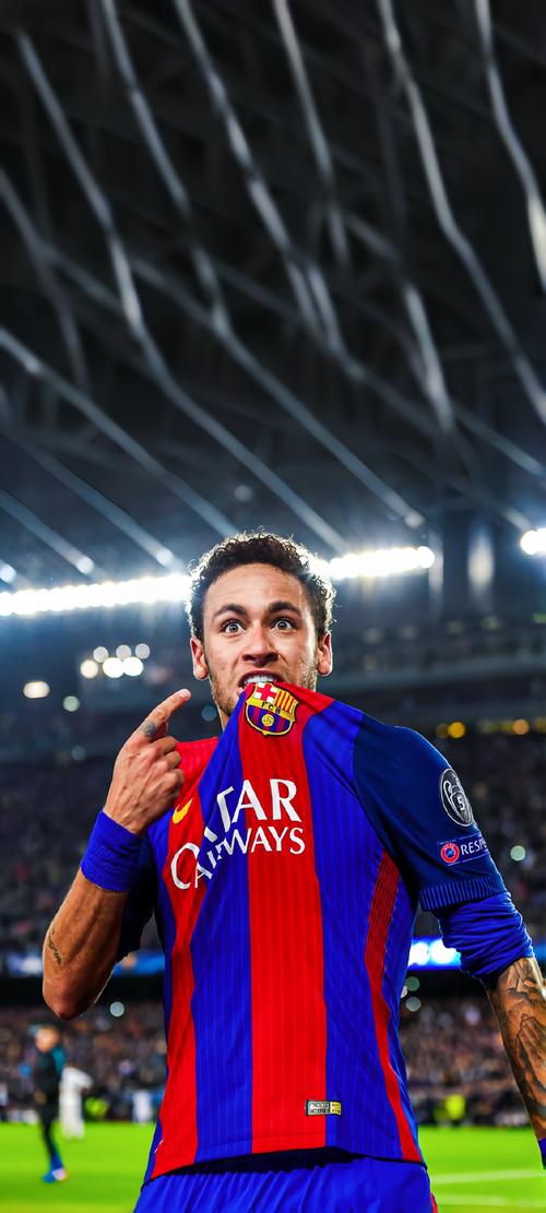 别把跑车当坦克！莱奥转型中锋，是补了短板却废了武功？