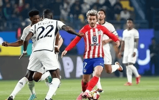 帕拉迪诺：我对下半场表现很满意，那不勒斯排榜首当之无愧